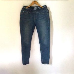 WOMENS LEVIS JEANS